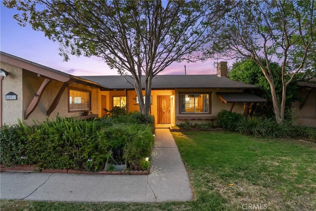 15913 Napa Street