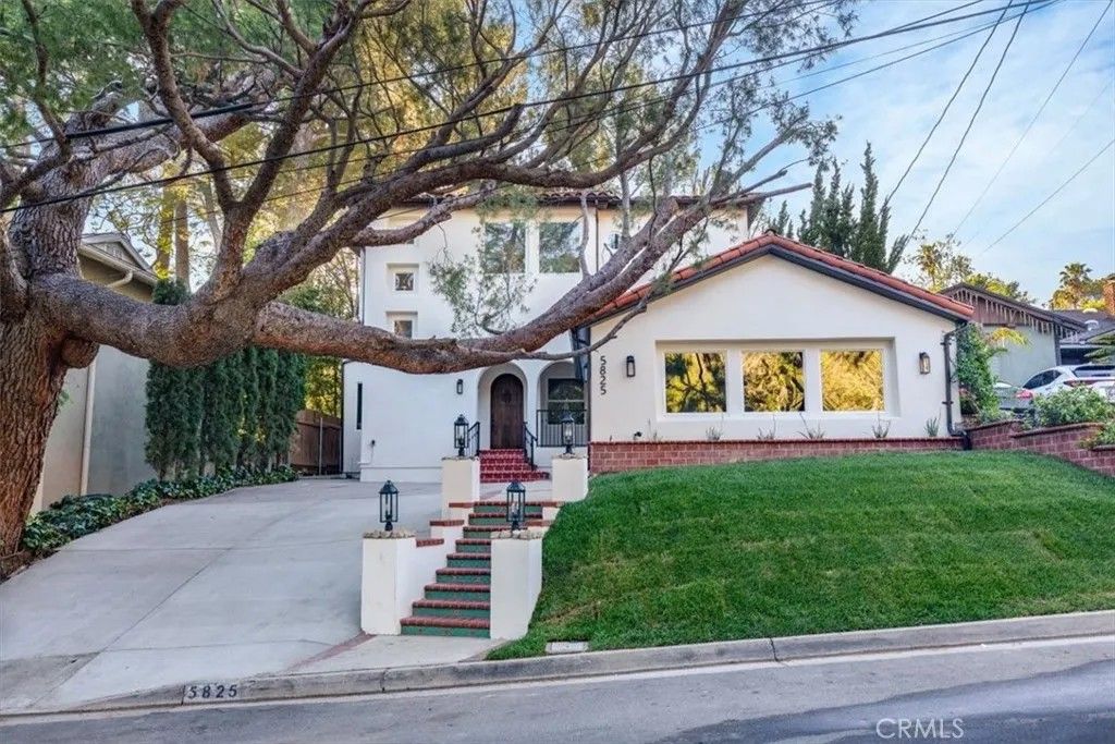 Photo of 5825 Irving Avenue, La Crescenta, CA 91214 (MLS # IG26063377)