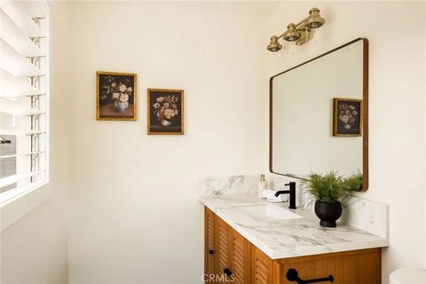 Tiny photo for 2273 W 29th Street, Los Angeles, CA 90018 (MLS # AR25245793)