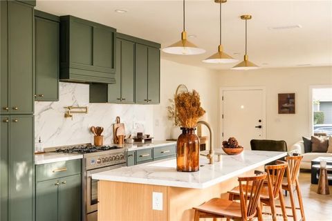 Tiny photo for 2273 W 29th Street, Los Angeles, CA 90018 (MLS # AR25245793)