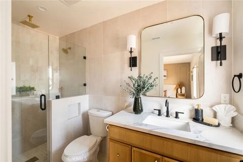 Tiny photo for 2273 W 29th Street, Los Angeles, CA 90018 (MLS # AR25245793)