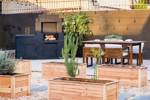 Tiny photo for 2273 W 29th Street, Los Angeles, CA 90018 (MLS # AR25245793)