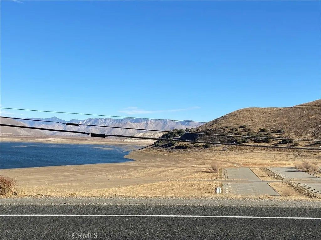 Photo of 0 Piute Hill Road, Lake Isabella, CA 93240 (MLS # CV26013426)