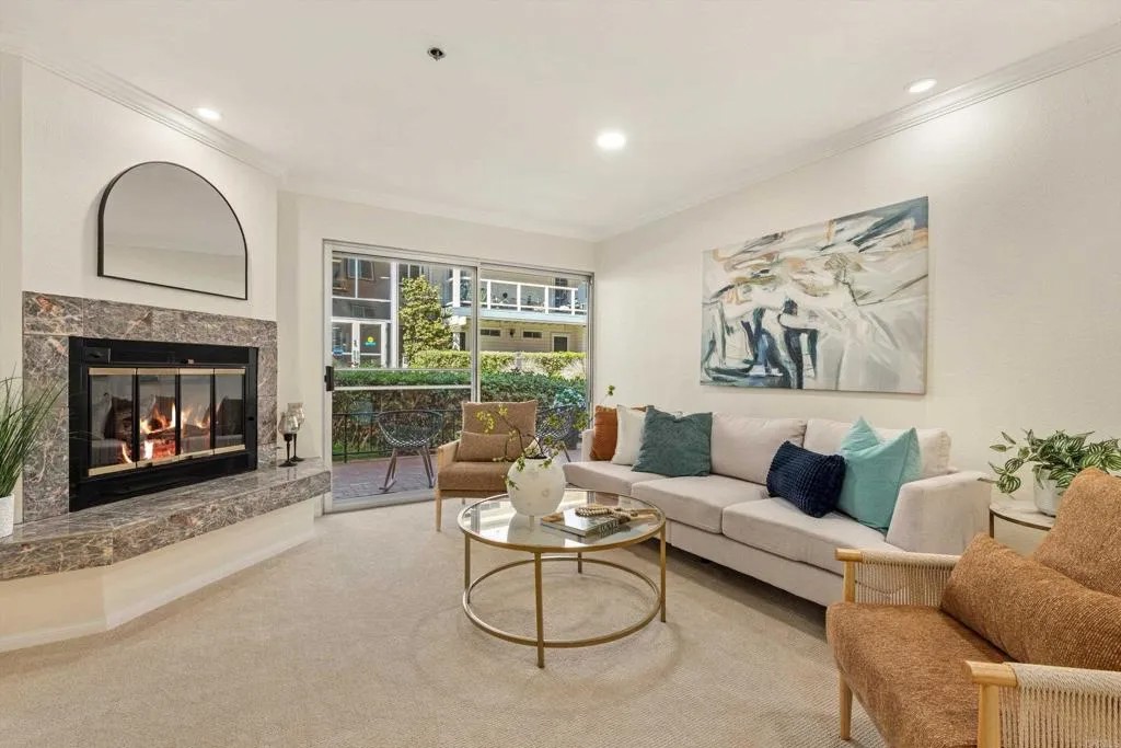 1616 Circa Del Lago C103