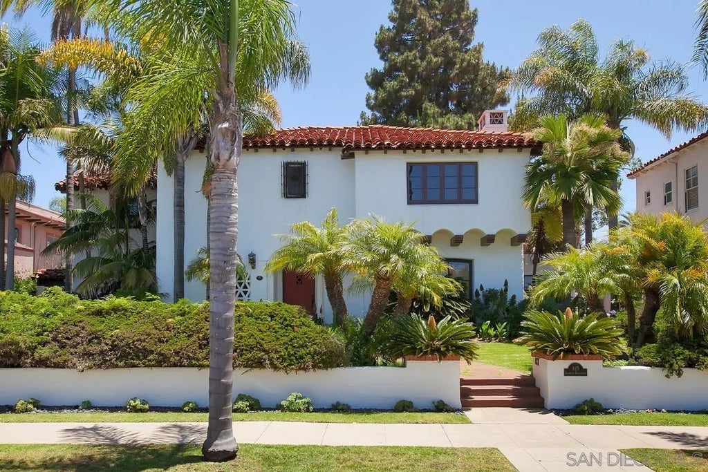 Photo of 815 Alameda Boulevard, Coronado, CA 92118 (MLS # 260024226)