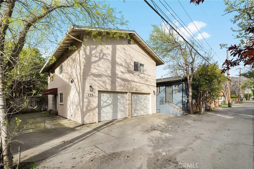 131 W 3rd