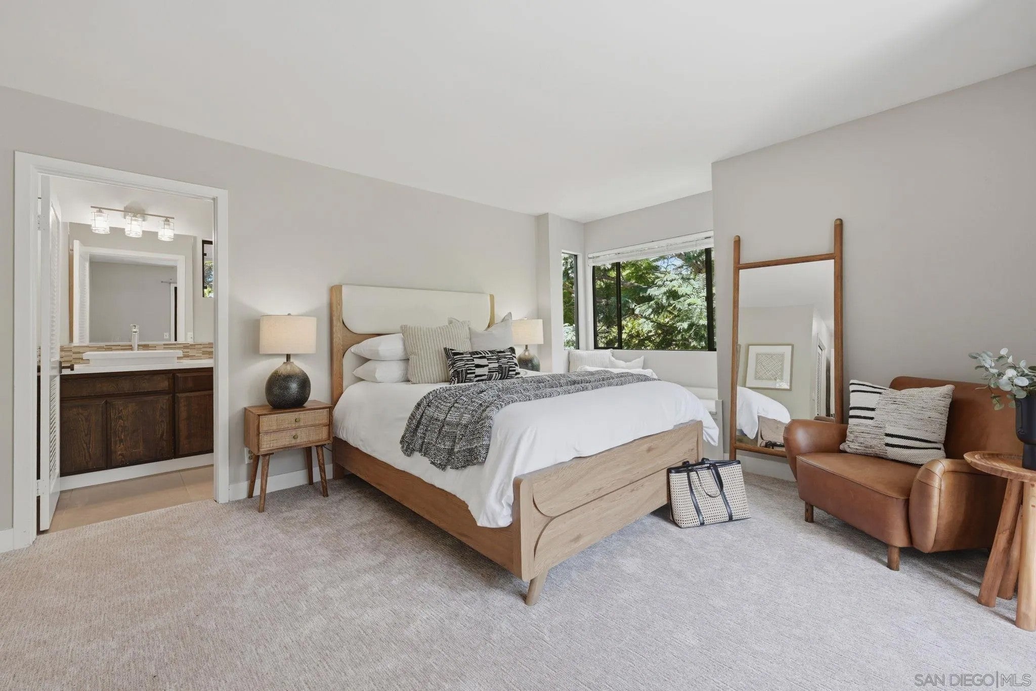 400 Andrew Ave 1
