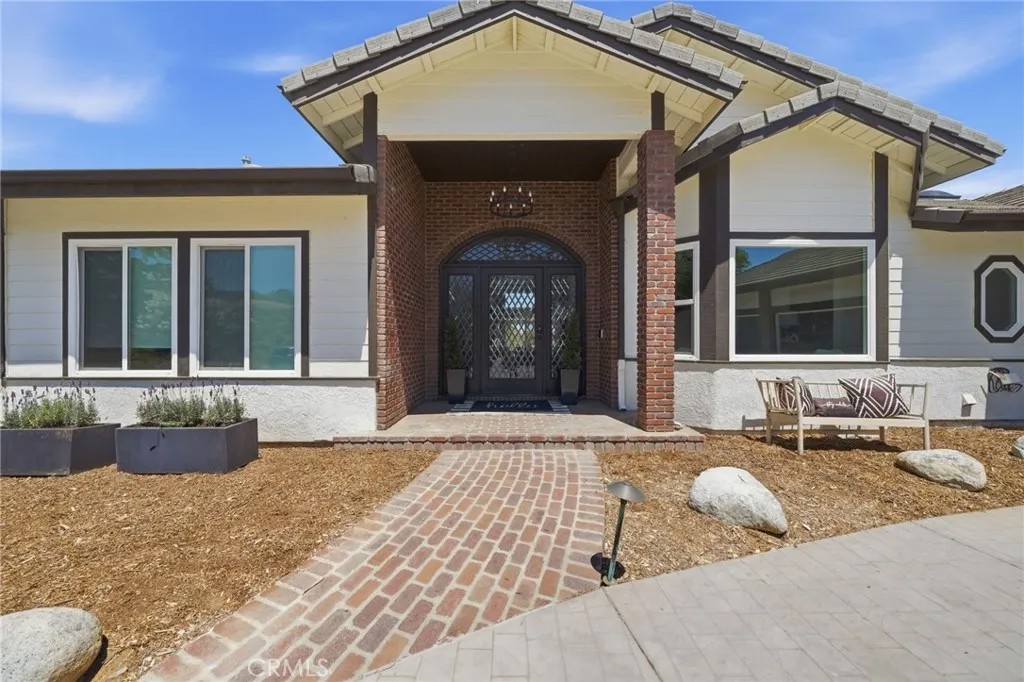 41110 Los Ranchos Cir