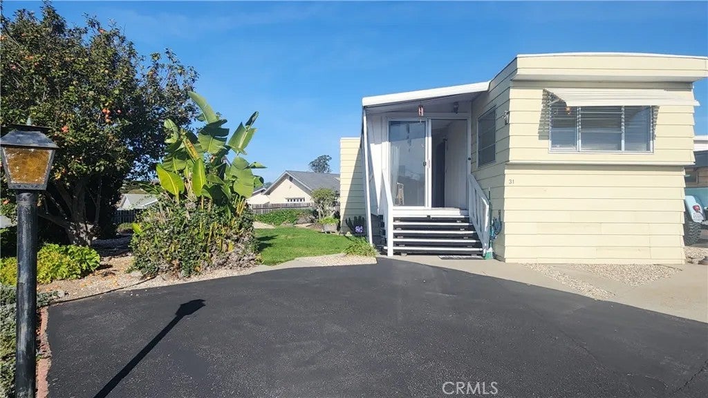 2531 Cienaga St 31