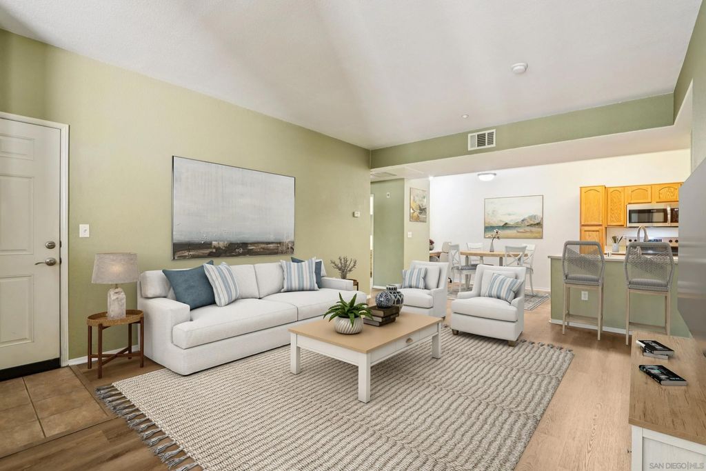 Photo of 41410 Juniper St #6-14, Murrieta, CA 92562 (MLS # 260005221)