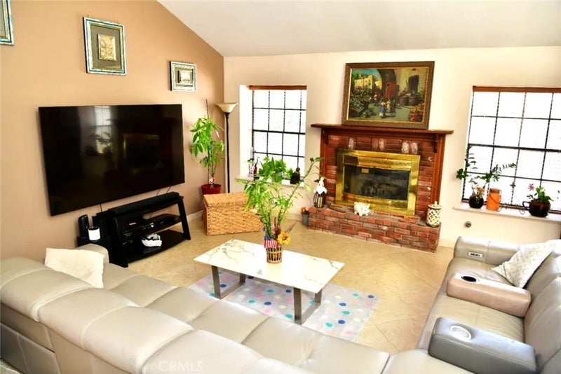 722 Sir George Court