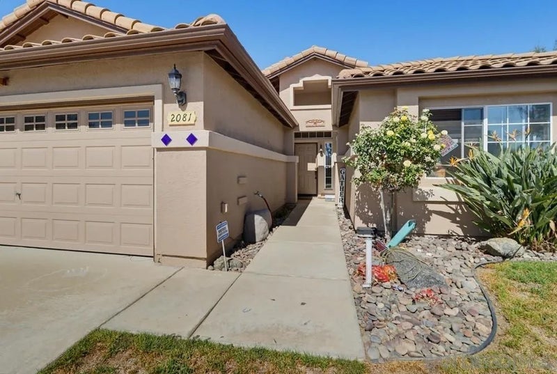 2081 Larkspur Dr