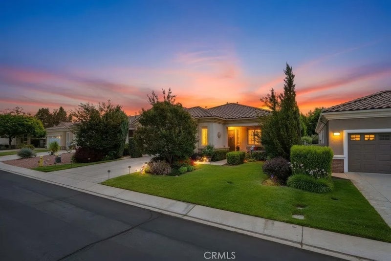 913 Avenal