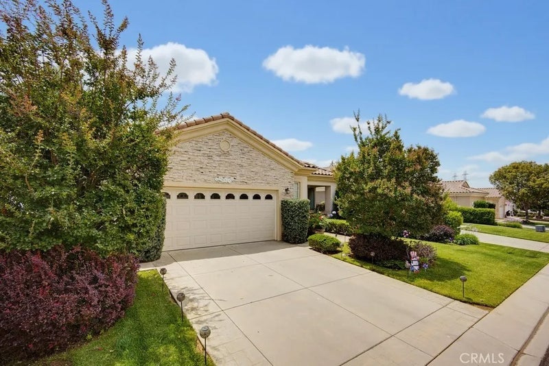 913 Avenal