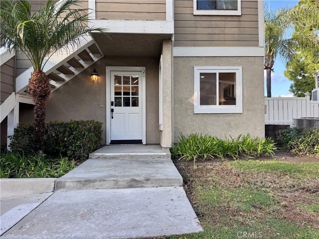 Photo of 21 Rambling Ln, Aliso Viejo, CA 92656 (MLS # OC26036572)