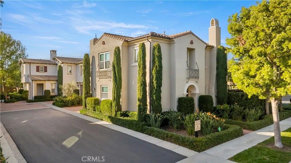 Photo of 136 Coyote Brush, Irvine, CA 92618 (MLS # OC25281179)