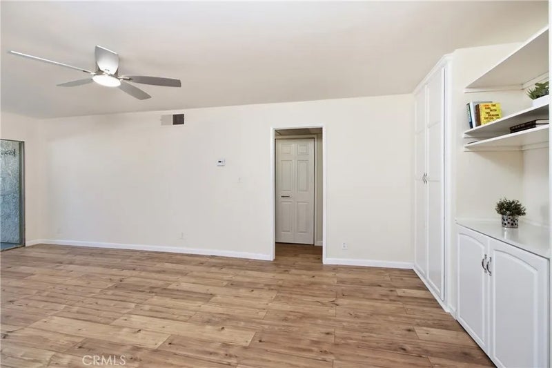 2386 E Del Mar Boulevard 111