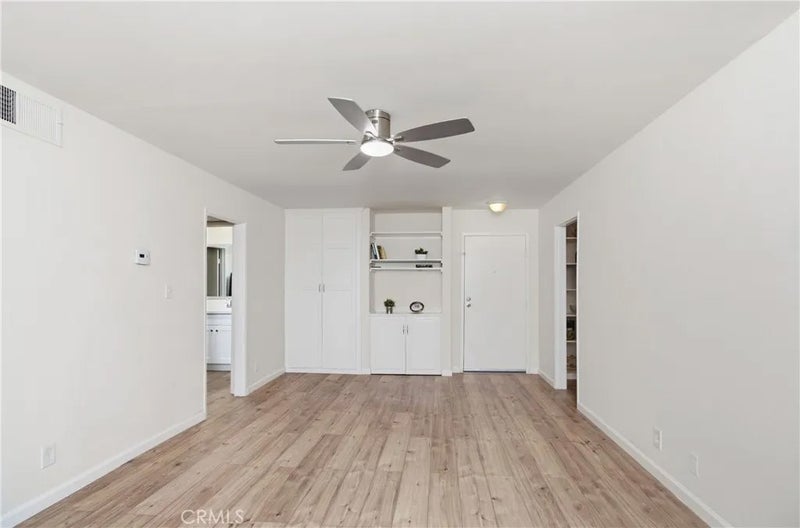 2386 E Del Mar Boulevard 111
