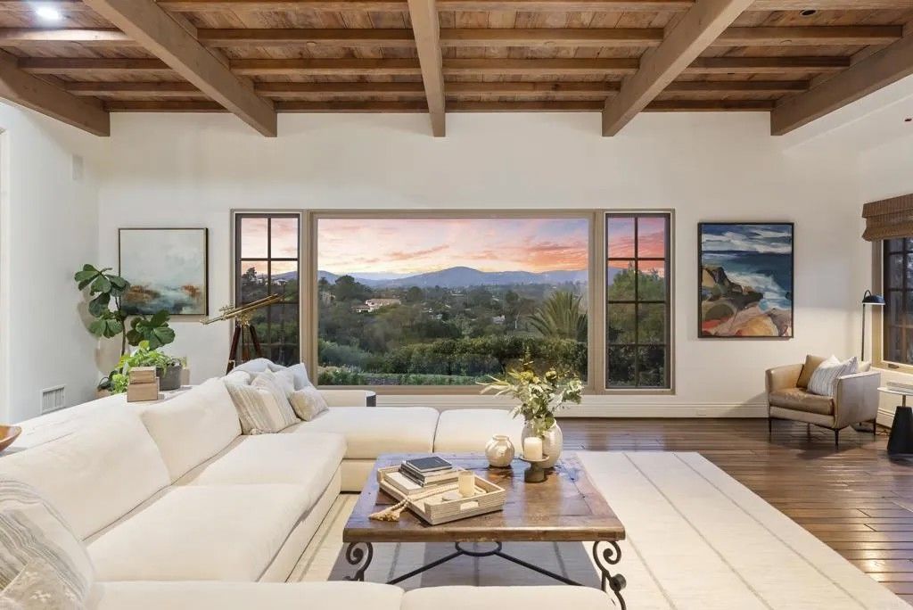 Photo of 5423 Calzada Del Bosque, Rancho Santa Fe, CA 92067 (MLS # NDP2603992)