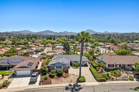Photo of 16413 Roca Dr, San Diego, CA 92128 (MLS # 260001400)