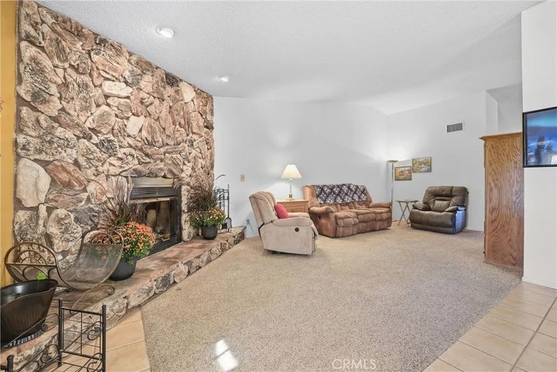 3156 E Avenue H4