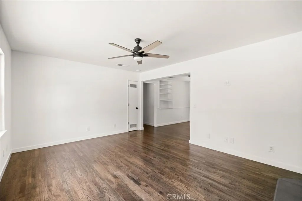 2106 Kennedy