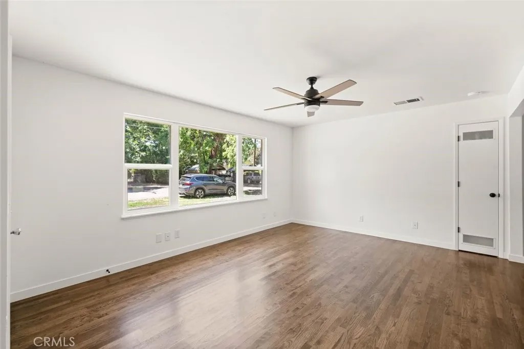 2106 Kennedy