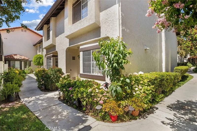 5534 Las Virgenes Road 115