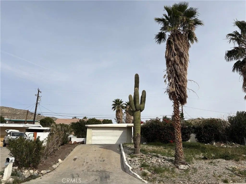 Photo of 12852 Catalpa Ave, Desert Hot Springs, CA 92240 (MLS # IV25282501)