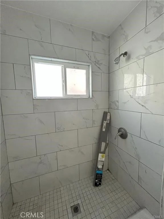 229 W 70th