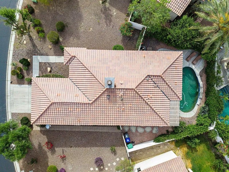 80443 Avenida Linda Vista