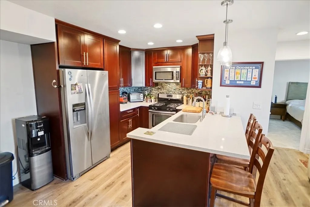 24439 Leonard Tree 102