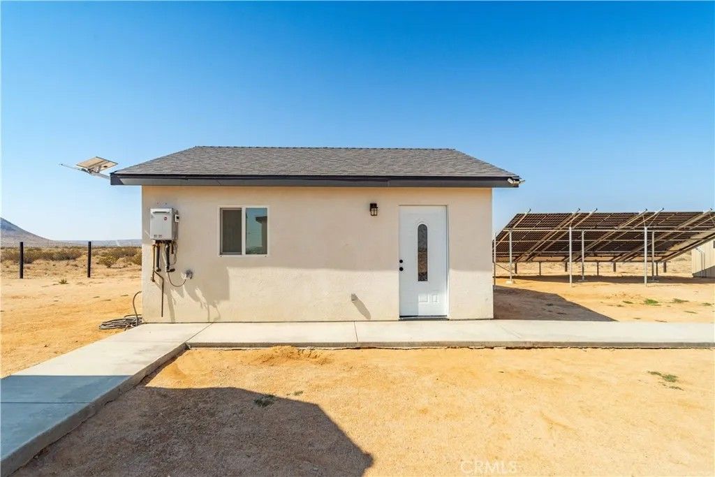 Photo of 19500 Arnold DR, California City, CA 93505 (MLS # SR26094584)