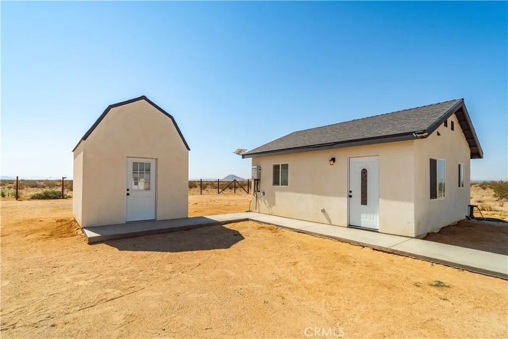 Photo of 19500 Arnold DR, California City, CA 93505 (MLS # SR26094584)
