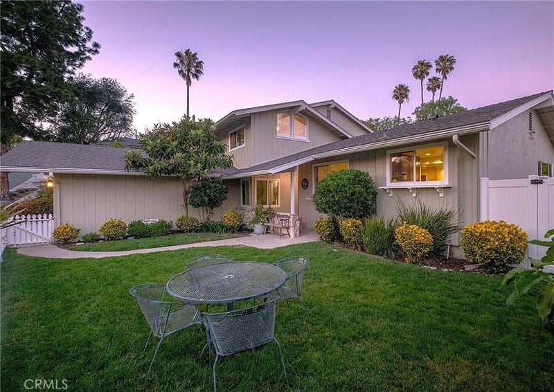 29512 Whitley Collins