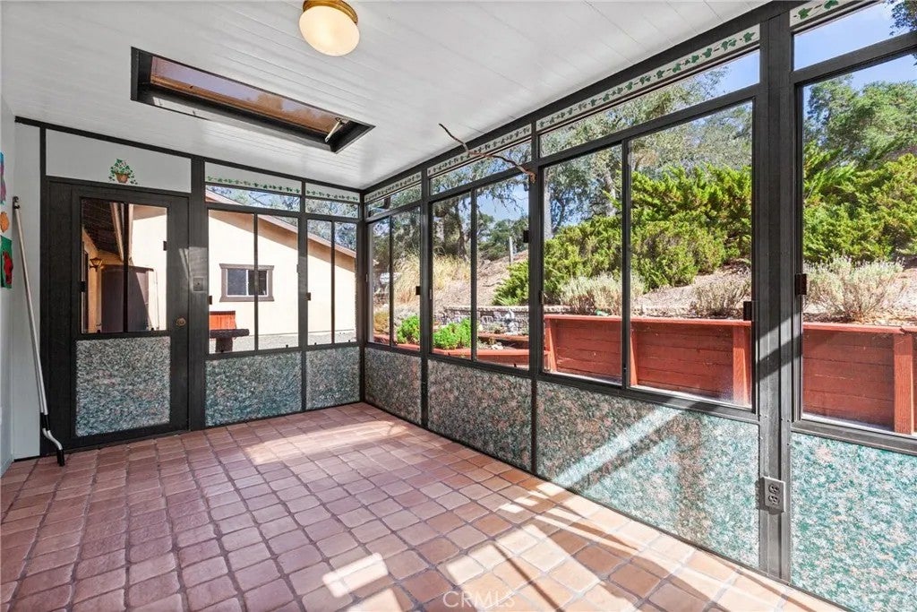 8949 San Gabriel Road