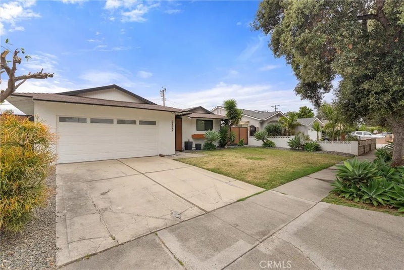 2422 S Salta Street