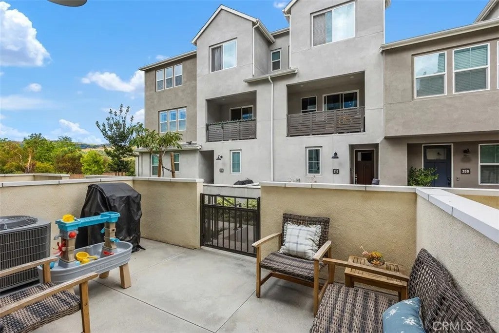 211 Equine Way