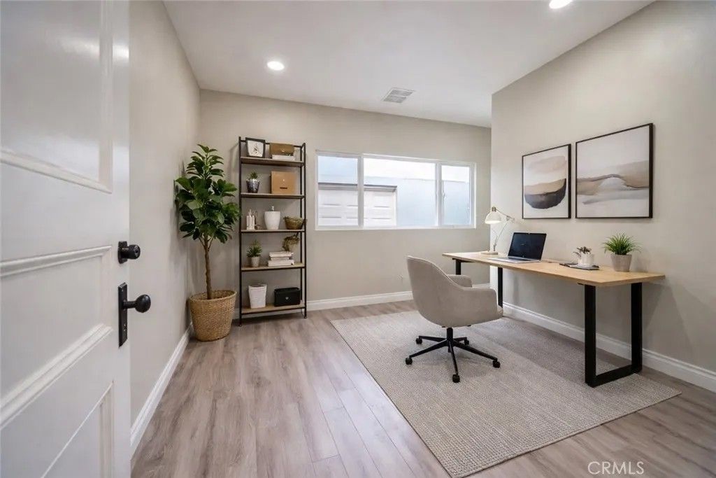 Photo of 5709 E Beverly Boulevard, Los Angeles, CA 90022 (MLS # SR26027966)
