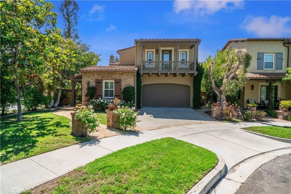 Photo of 66 Eclipse, Irvine, CA 92620 (MLS # OC26213571)