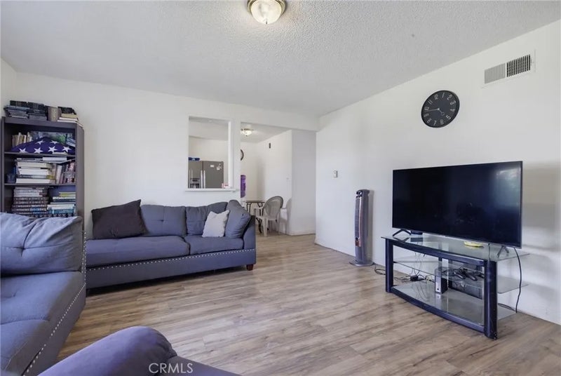 13 Paradise North