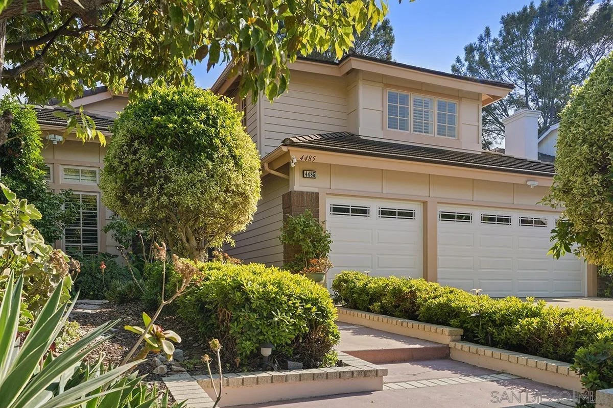 4485 Sunset Bluffs Way