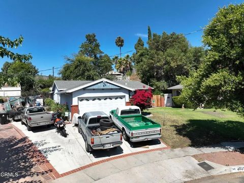 Photo of 4025 Vista Court, La Crescenta, CA 91214 (MLS # P1-26213)