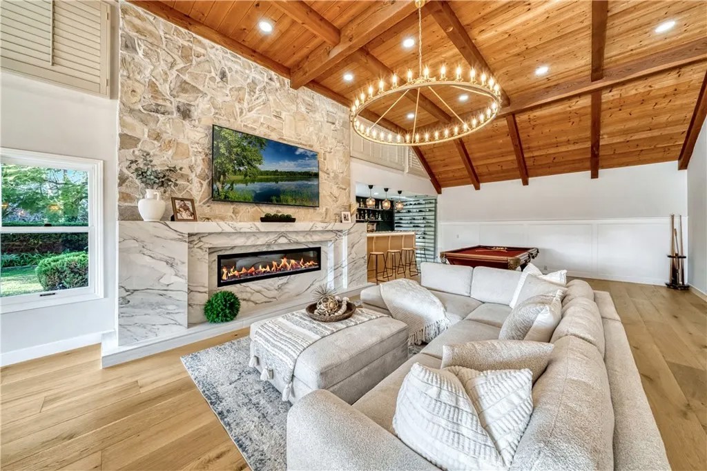 10231 Coral Tree Circle