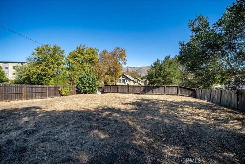 3280 Rockview Place