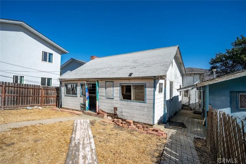 3280 Rockview Place