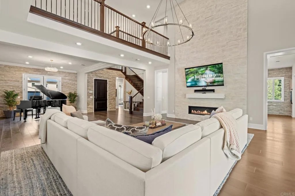 8115 Silverwind Drive