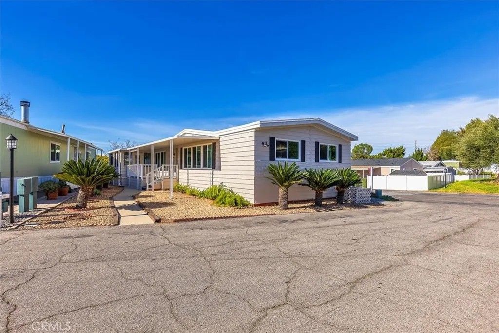 Photo of 31130 S General Kearny Rd #134, Temecula, CA 92591 (MLS # SW26030978)