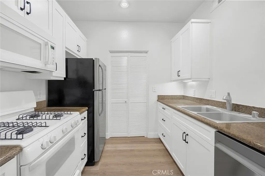 Photo of 2120 Watermarke PL, Irvine, CA 92612 (MLS # OC26201833)