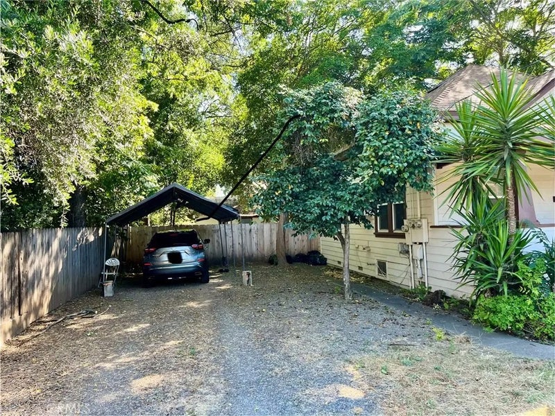 1326 Mulberry